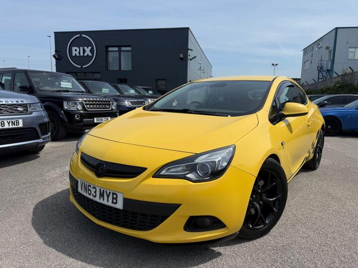 Vauxhall ASTRA GTC 2.0 CDTi SRi Euro 5 (s/s) 3dr Vauxhall ASTRA GTC 2.0 CDTi SRi Euro 5 (s/s) 3dr