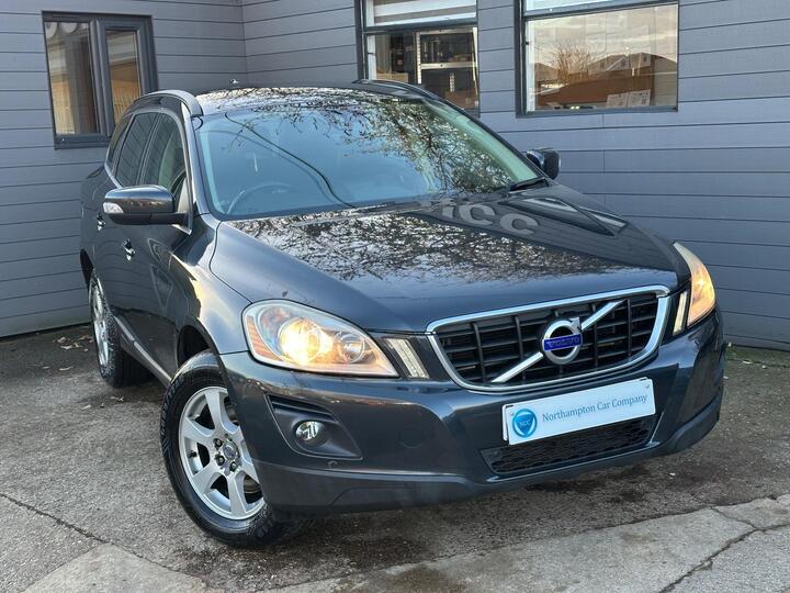 Volvo XC60 2.4 D5 SE Premium Geartronic AWD Euro 4 5dr
