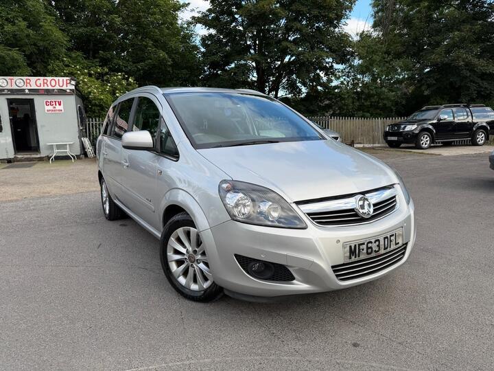 Vauxhall Zafira 1.6 16V Design Euro 5 5dr (SNav) Vauxhall Zafira 1.6 16V Design Euro 5 5dr (SNav)