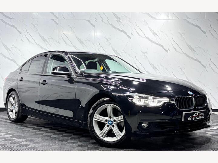 BMW 3 Series 2.0 330e 7.6kWh SE Auto Euro 6 (s/s) 4dr BMW 3 Series 2.0 330e 7.6kWh SE Auto Euro 6 (s/s) 4dr