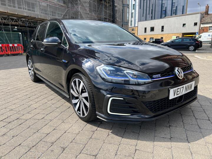 Volkswagen Golf 1.4 TSI 8.7kWh GTE Advance DSG Euro 6 (s/s) 5dr