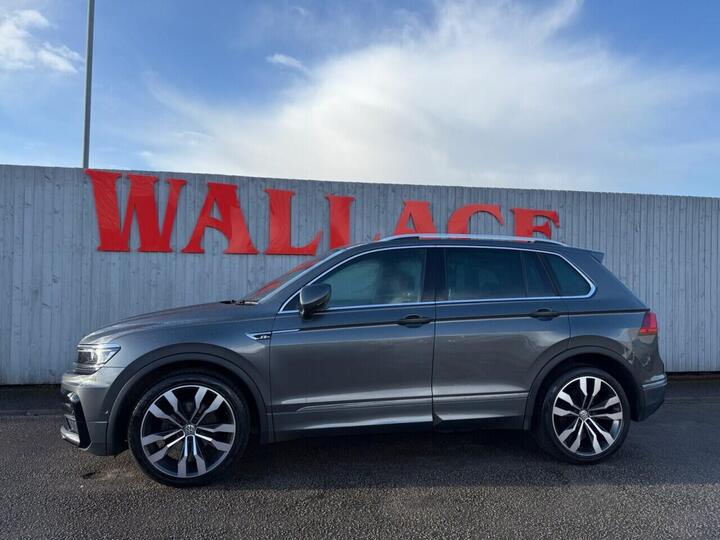 Volkswagen TIGUAN 2.0 TDI R-Line Tech DSG Euro 6 (s/s) 5dr Volkswagen TIGUAN 2.0 TDI R-Line Tech DSG Euro 6 (s/s) 5dr