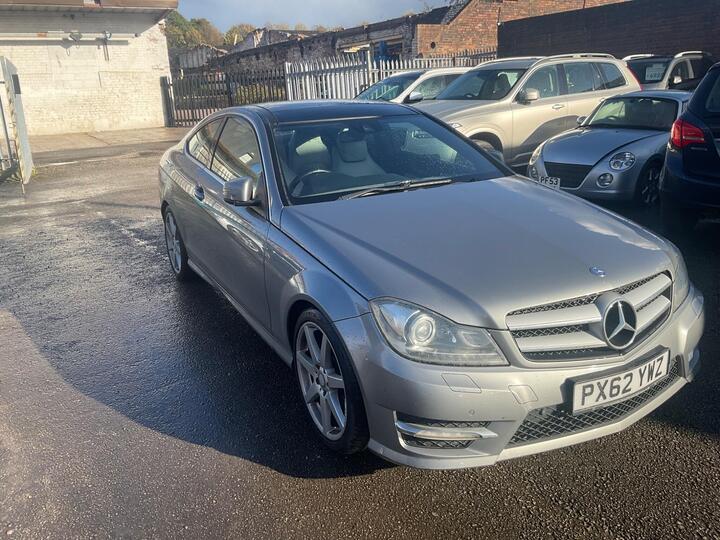 Mercedes-Benz C Class 2.1 C220 CDI BlueEfficiency AMG Sport G-Tronic+ Euro 5 (s/s) 2dr Mercedes-Benz C Class 2.1 C220 CDI BlueEfficiency AMG Sport G-Tronic+ Euro 5 (s/s) 2dr
