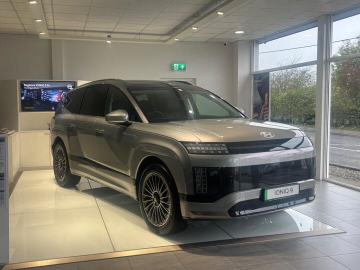 Hyundai IONIQ 9 110kWh Calligraphy Auto AWD 5dr