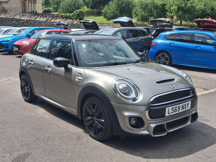MINI Hatch 2.0 Cooper S Sport Steptronic Euro 6 (s/s) 5dr