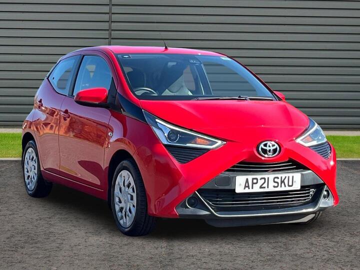 Toyota AYGO 1.0 VVT-i X-play Euro 6 (s/s) 5dr