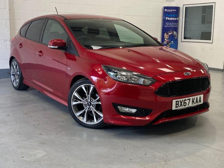 Ford FOCUS 1.0T EcoBoost ST-Line Euro 6 (s/s) 5dr