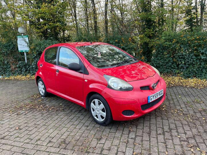 Toyota AYGO 1.0 VVT-i Euro 4 5dr Toyota AYGO 1.0 VVT-i Euro 4 5dr