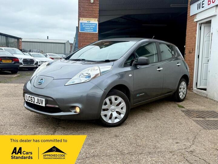 Nissan Leaf 24kWh Visia Auto 5dr Nissan Leaf 24kWh Visia Auto 5dr