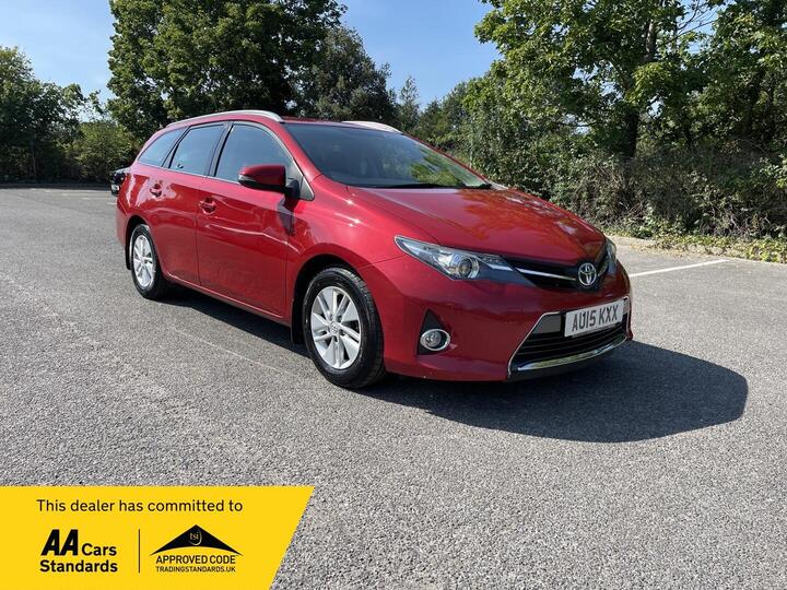 Toyota Auris 1.8 VVT-h Icon Touring Sports CVT Euro 5 (s/s) 5dr