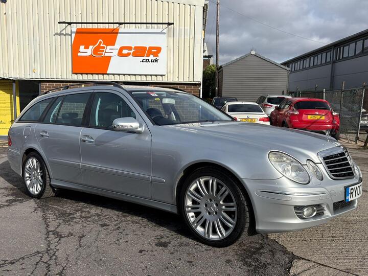 Mercedes-Benz E Class 3.0 E320 CDI Sport G-Tronic 5dr Mercedes-Benz E Class 3.0 E320 CDI Sport G-Tronic 5dr