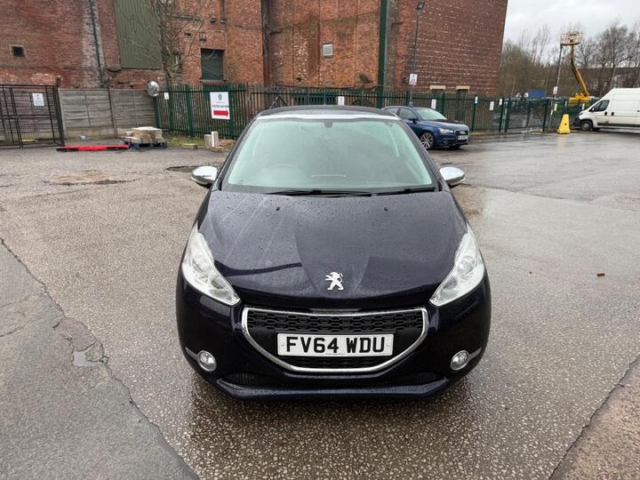 Peugeot 208 1.2 VTi PureTech Style Euro 6 3dr Peugeot 208 1.2 VTi PureTech Style Euro 6 3dr