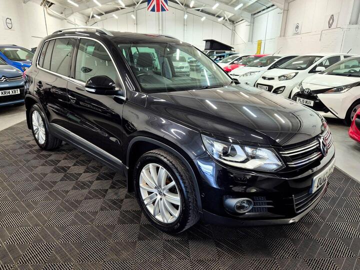 Volkswagen Tiguan 2.0 TDI BlueMotion Tech Sport DSG 4WD Euro 5 (s/s) 5dr