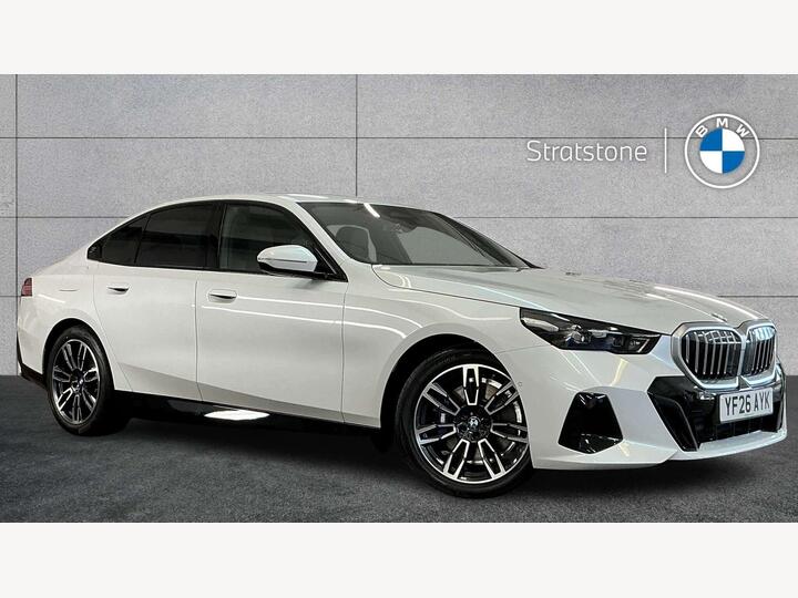 BMW 5 Series 2.0 530e 22.1kWh M Sport Steptronic Euro 6 (s/s) 4dr BMW 5 Series 2.0 530e 22.1kWh M Sport Steptronic Euro 6 (s/s) 4dr