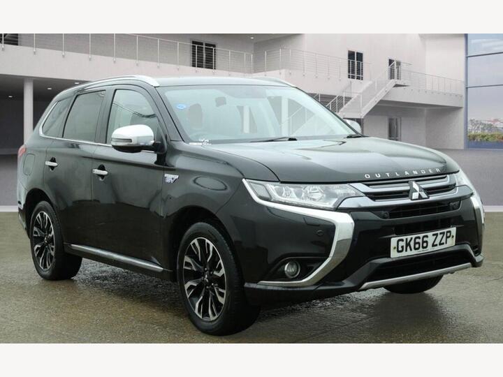 Mitsubishi Outlander 2.0h 12kWh GX5hs CVT 4WD Euro 6 (s/s) 5dr Mitsubishi Outlander 2.0h 12kWh GX5hs CVT 4WD Euro 6 (s/s) 5dr