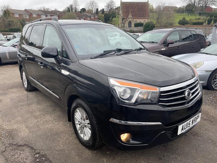 SsangYong Turismo 2.0 E-XDi ES T-Tronic Euro 5 5dr SsangYong Turismo 2.0 E-XDi ES T-Tronic Euro 5 5dr
