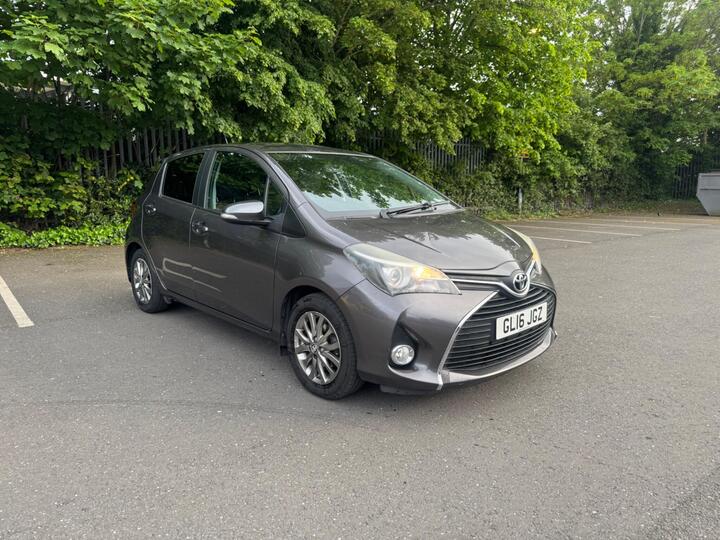 Toyota Yaris 1.0 VVT-i Icon Euro 6 5dr