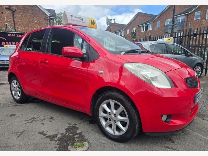 Toyota YARIS 1.3 VVT-i SR 5dr