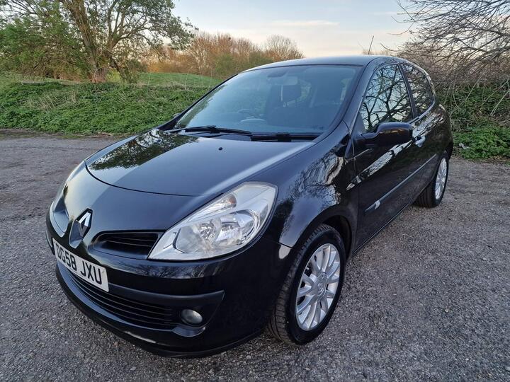 Renault Clio 1.2 16v Dynamique 3dr