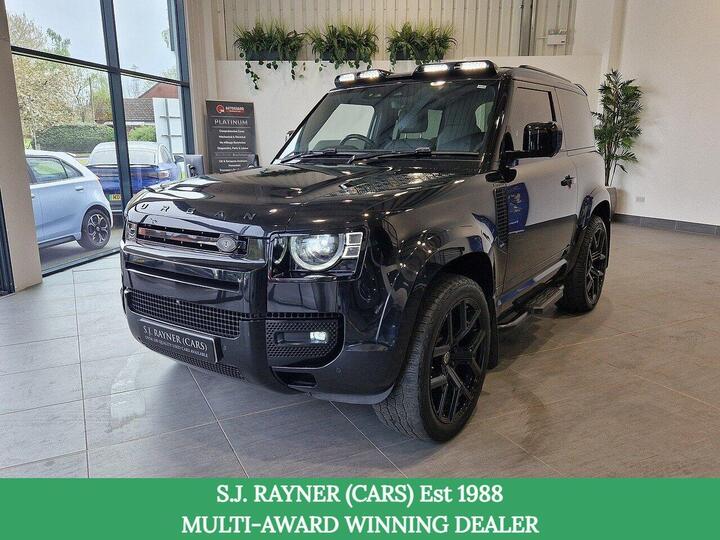 Land Rover Defender 90 3.0 D250 MHEV HSE Auto 4WD Euro 6 (s/s) 3dr Land Rover Defender 90 3.0 D250 MHEV HSE Auto 4WD Euro 6 (s/s) 3dr