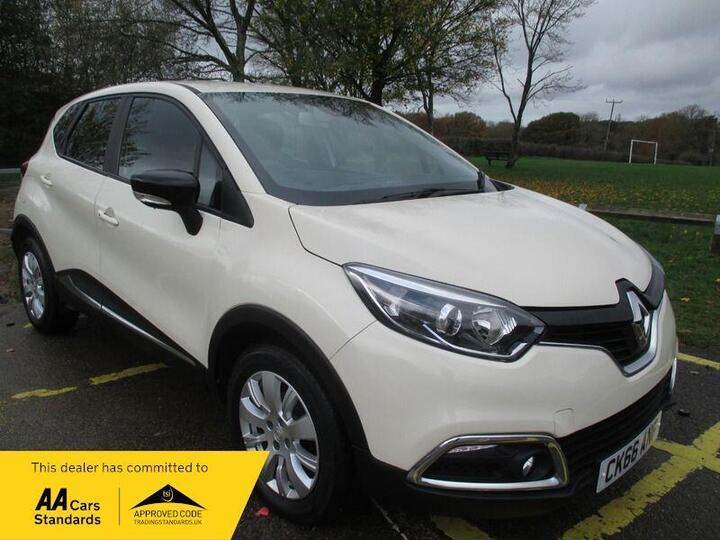 Renault Captur 0.9 TCe ENERGY Expression + Euro 6 (s/s) 5dr