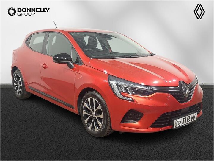 Renault Clio 1.0 TCe Evolution Euro 6 (s/s) 5dr Renault Clio 1.0 TCe Evolution Euro 6 (s/s) 5dr