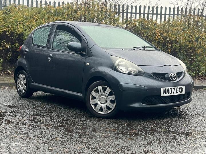Toyota AYGO 1.0 VVT-i + MultiMode Euro 4 5dr Toyota AYGO 1.0 VVT-i + MultiMode Euro 4 5dr