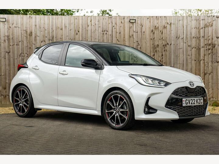 Toyota YARIS 1.5 VVT-h GR SPORT E-CVT Euro 6 (s/s) 5dr