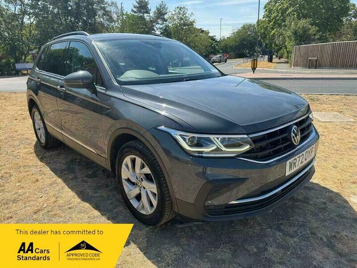 Volkswagen Tiguan 1.4 TSI 13kWh Life DSG Euro 6 (s/s) 5dr