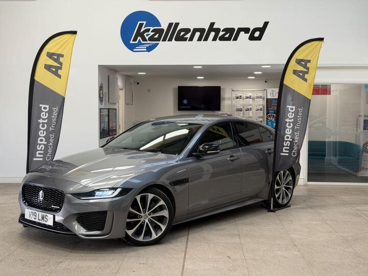 Jaguar XE 2.0 D200 MHEV R-Dynamic SE Black Auto Euro 6 (s/s) 4dr