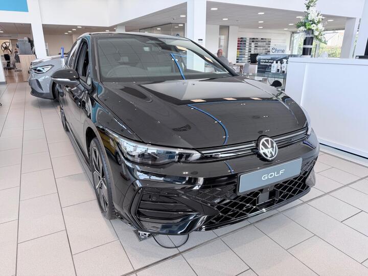 Volkswagen Golf 1.5 ETSI MHEV Black Edition DSG Euro 6 (s/s) 5dr
