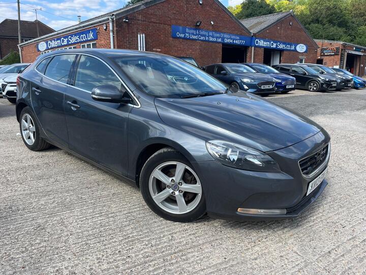 Volvo V40 1.6 D2 SE Euro 5 (s/s) 5dr