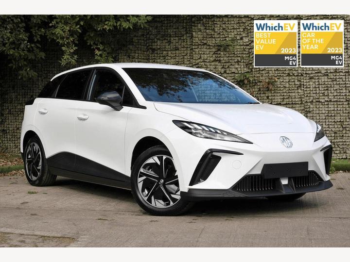 MG 4 64kWh SE Long Range Auto 5dr
