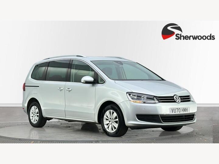Volkswagen Sharan 2.0 TDI SE Nav DSG Euro 6 (s/s) 5dr Volkswagen Sharan 2.0 TDI SE Nav DSG Euro 6 (s/s) 5dr