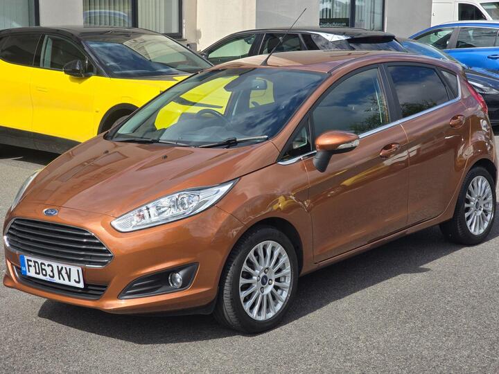 Ford Fiesta 1.0T EcoBoost Titanium Euro 5 (s/s) 5dr