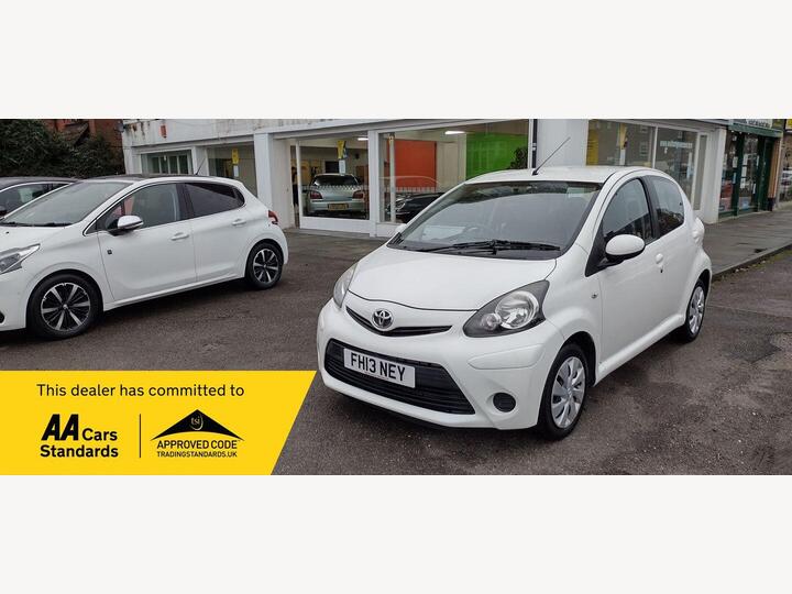 Toyota AYGO 1.0 VVT-i Ice Euro 5 5dr