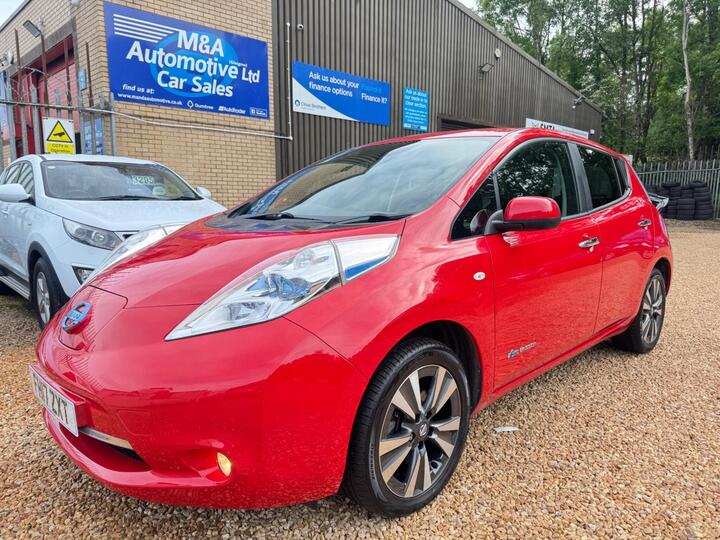 Nissan Leaf 30kWh Tekna Auto 5dr
