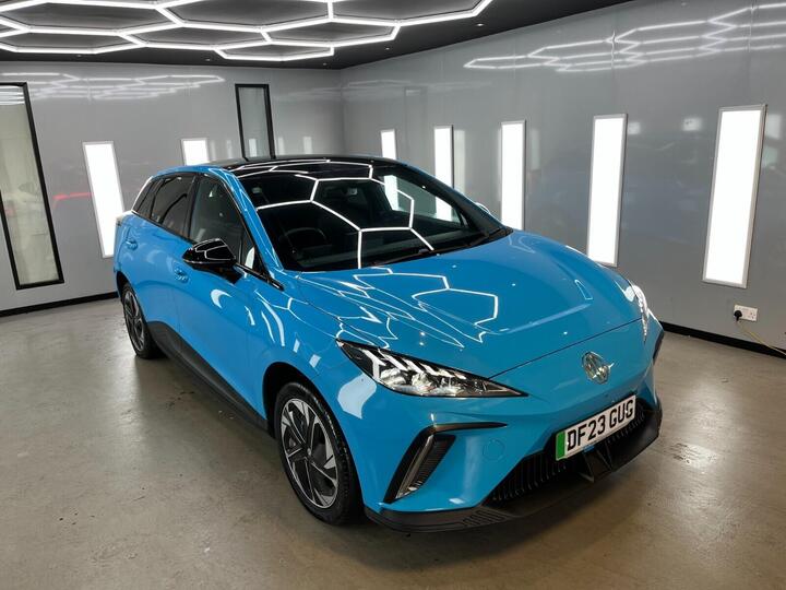 MG MG 4 64kWh Trophy Long Range Auto 5dr