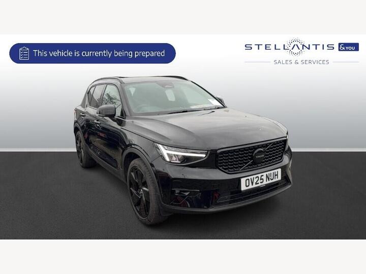 Volvo XC40 2.0 B4 MHEV Plus Black Edition DCT Auto Euro 6 (s/s) 5dr