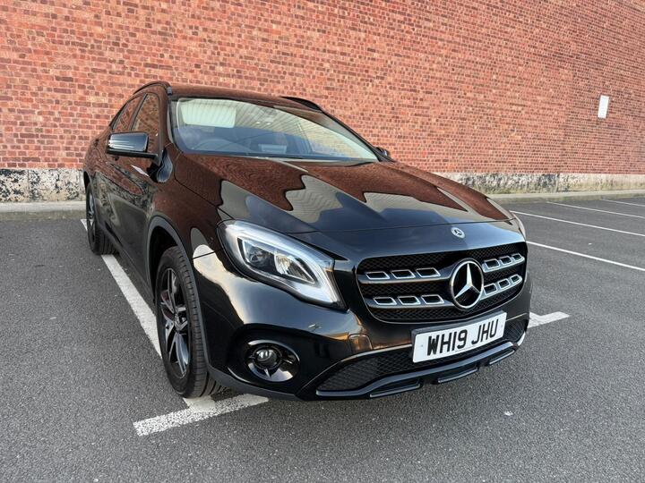Mercedes-Benz GLA 1.6 GLA180 Urban Edition 7G-DCT Euro 6 (s/s) 5dr