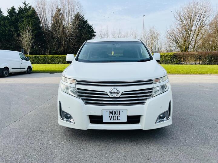Nissan Elgrand 2.5 Highway Star Automatic 8 Seat Lounge