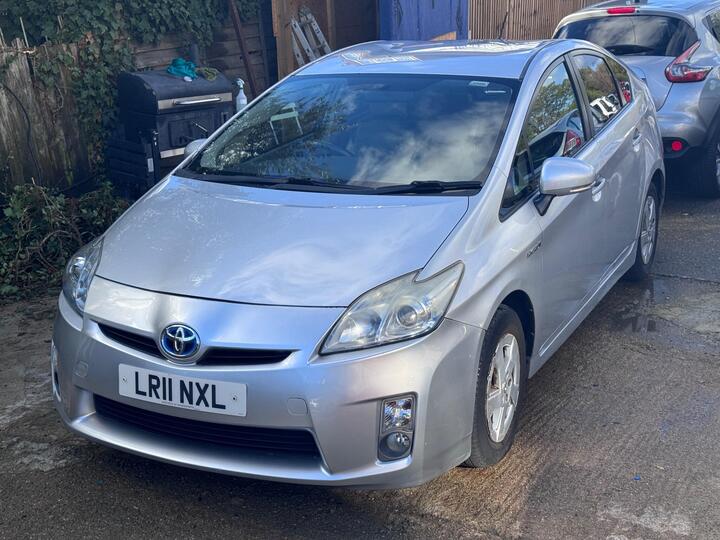 Toyota Prius 1.8 VVT-h T3 CVT Euro 5 (s/s) 5dr Toyota Prius 1.8 VVT-h T3 CVT Euro 5 (s/s) 5dr