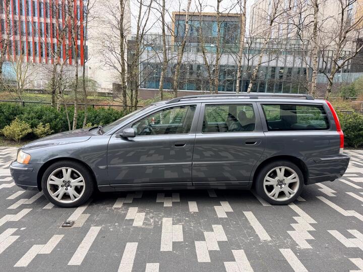 Volvo V70 2.0T SE 5dr