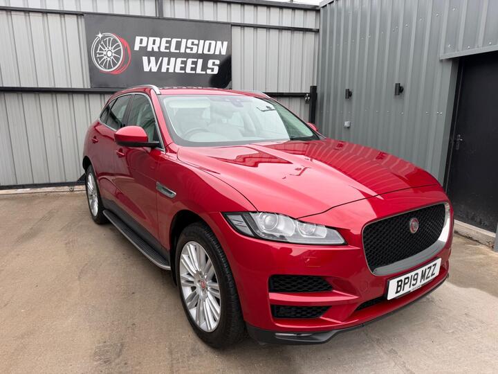 Jaguar F-PACE 2.0 P300 Portfolio Auto AWD Euro 6 (s/s) 5dr