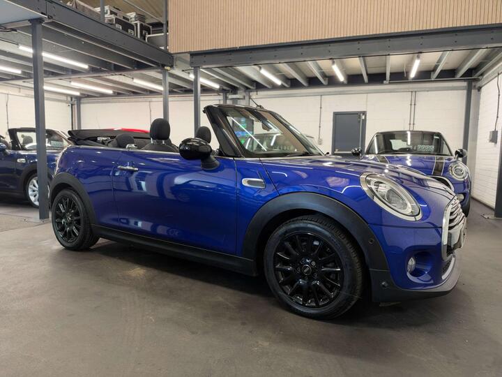 MINI Convertible 1.5 Cooper Classic Euro 6 (s/s) 2dr