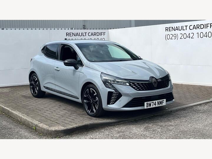 Renault Clio 1.6 E-TECH Techno Auto Euro 6 (s/s) 5dr Renault Clio 1.6 E-TECH Techno Auto Euro 6 (s/s) 5dr