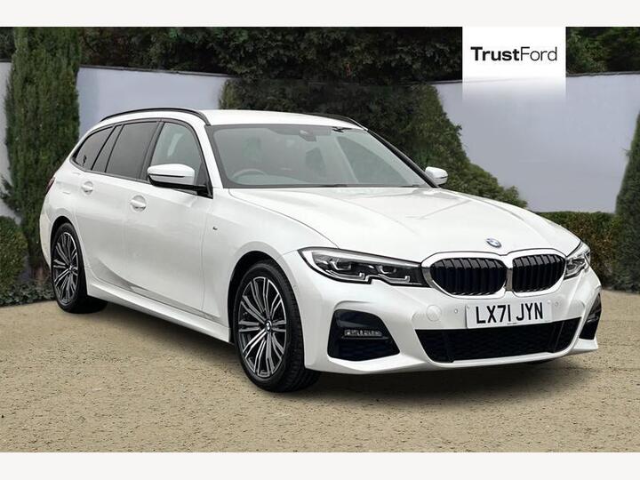 BMW 3 Series 2.0 320i M Sport Touring Auto Euro 6 (s/s) 5dr BMW 3 Series 2.0 320i M Sport Touring Auto Euro 6 (s/s) 5dr