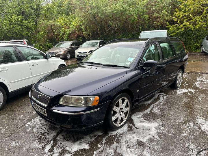 Volvo V70 2.5T SE Geartronic AWD 5dr