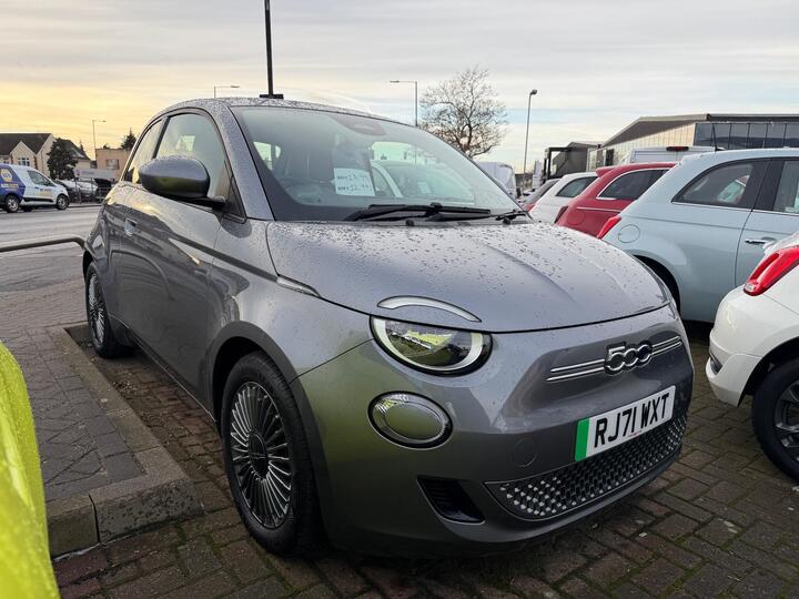 Fiat 500e 42kWh Icon Auto 3dr