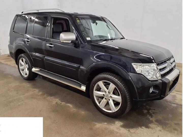 Mitsubishi Shogun 3.2 DI-DC Diamond Auto 4WD Euro 5 5dr LWB